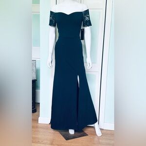 Size Large 10 Navy Fitted Bridesmaid Mother of Bride Groom Off Shoulder stretch